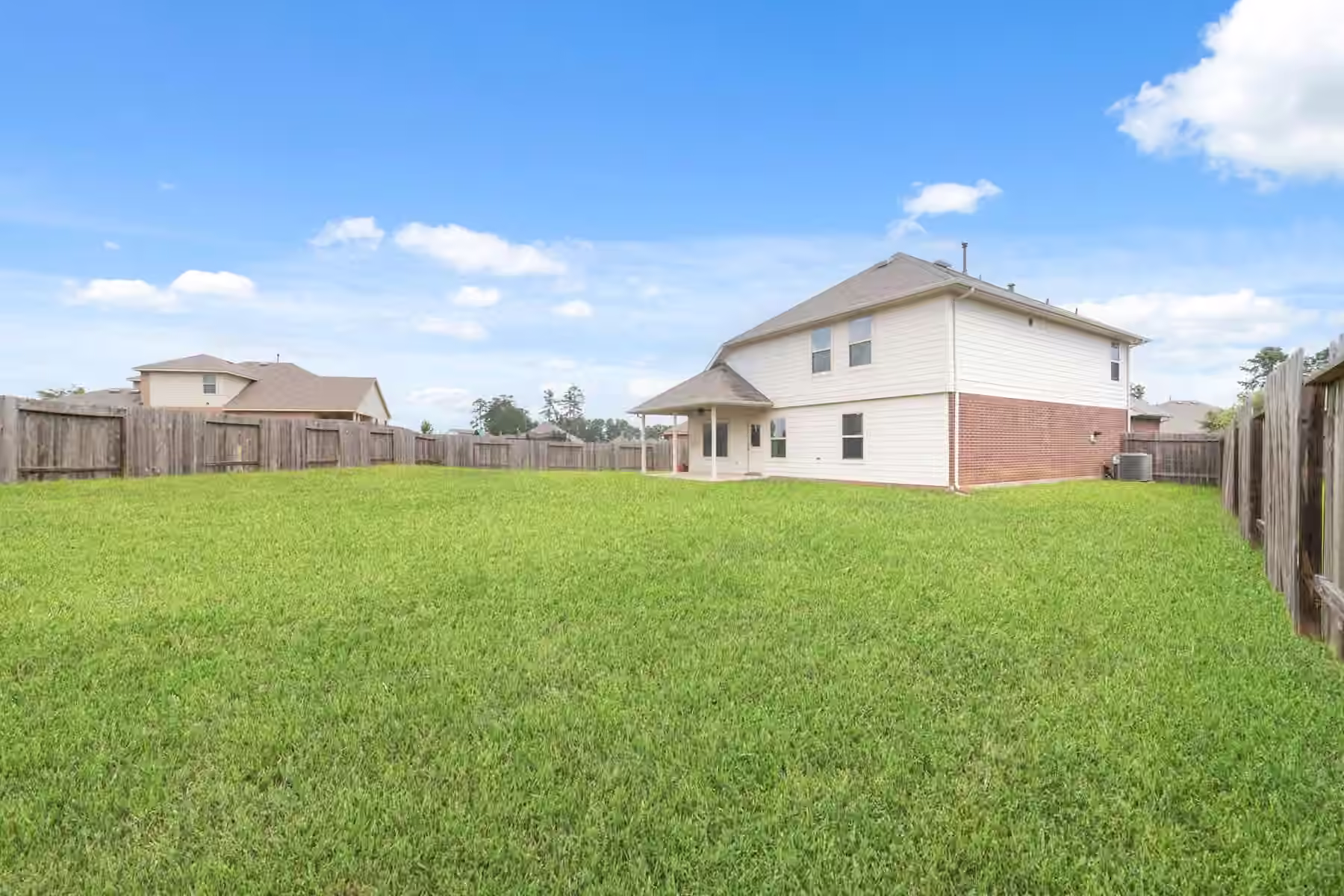 Photo 2 of 14005 Silver Falls Court, Conroe, TX