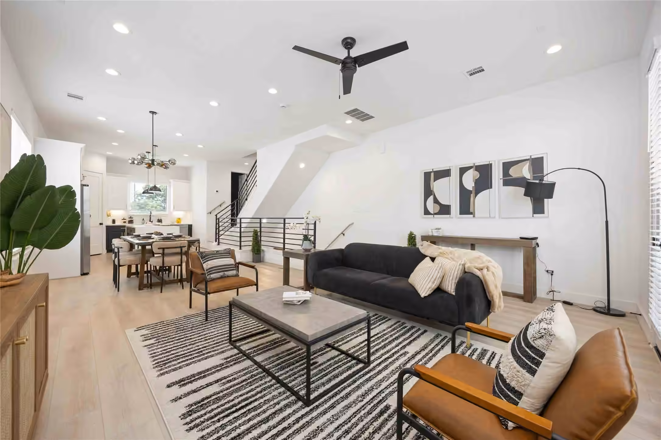 Photo 4 of 7807 Amelia Road A, Houston, TX