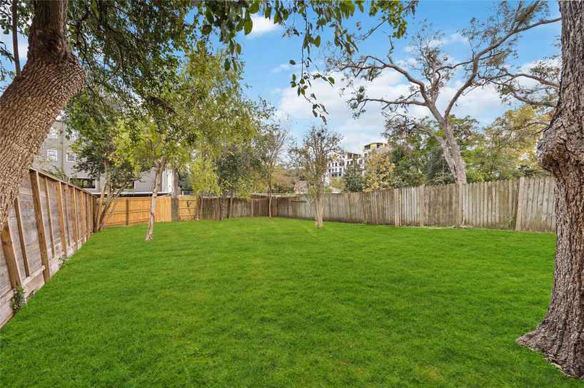 Photo 2 of 2608 Morrison Street, Houston, TX