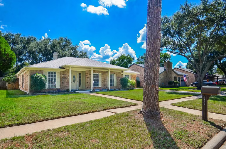 Photo 2 of 22135 Elsinore Drive, Katy, TX