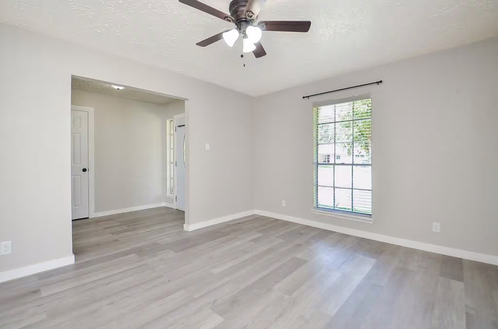 Photo 6 of 22135 Elsinore Drive, Katy, TX