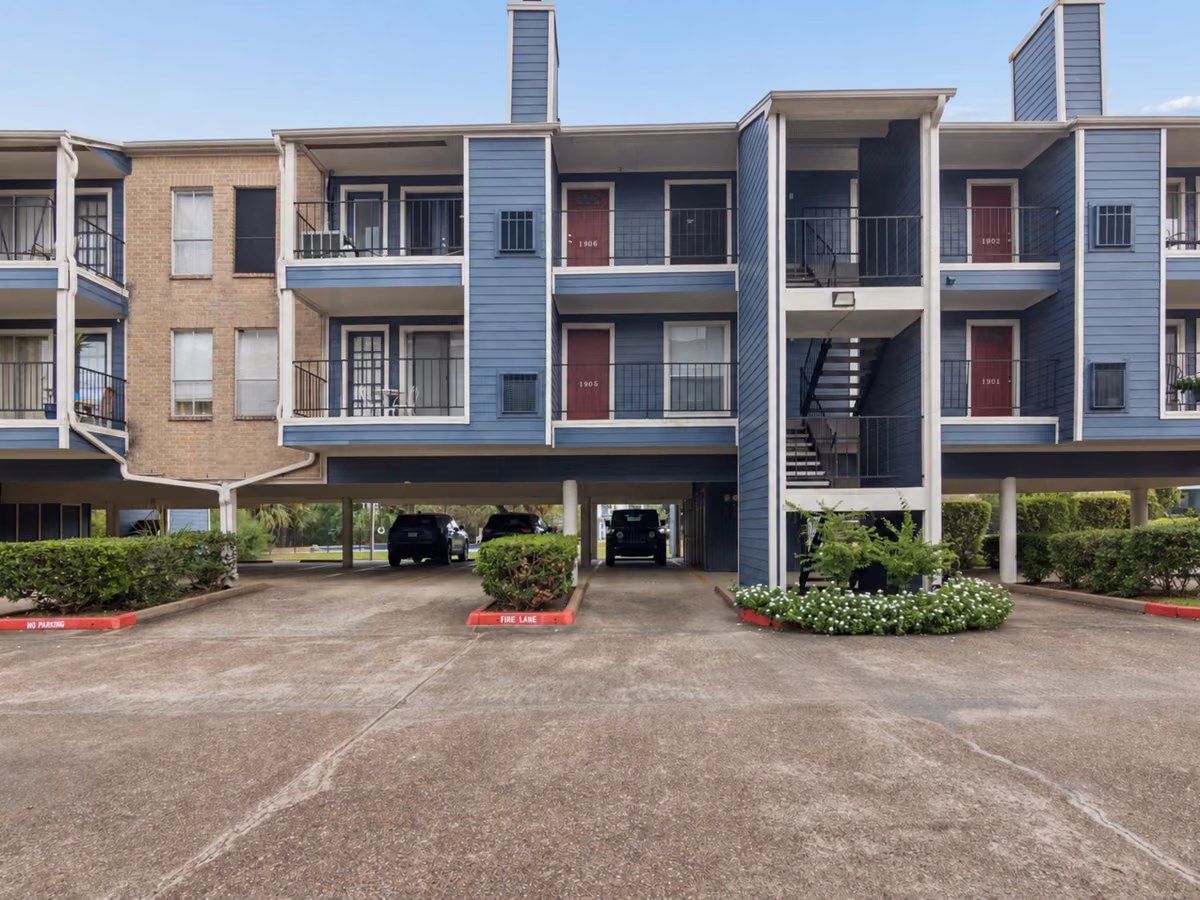 Photo of 18519 Egret Bay Boulevard 1906, Webster, TX 77058
