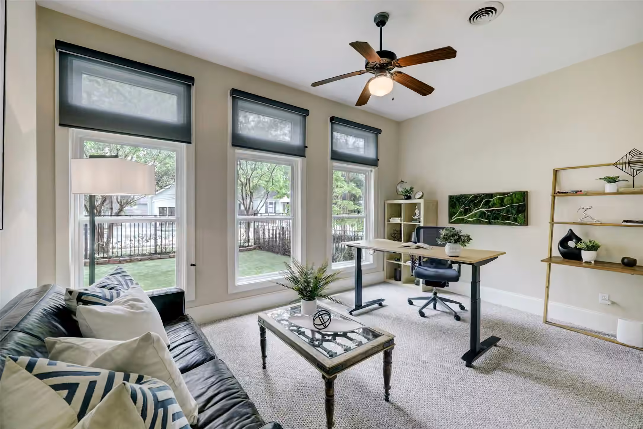 Photo 5 of 517 E 11th Street, Houston, TX