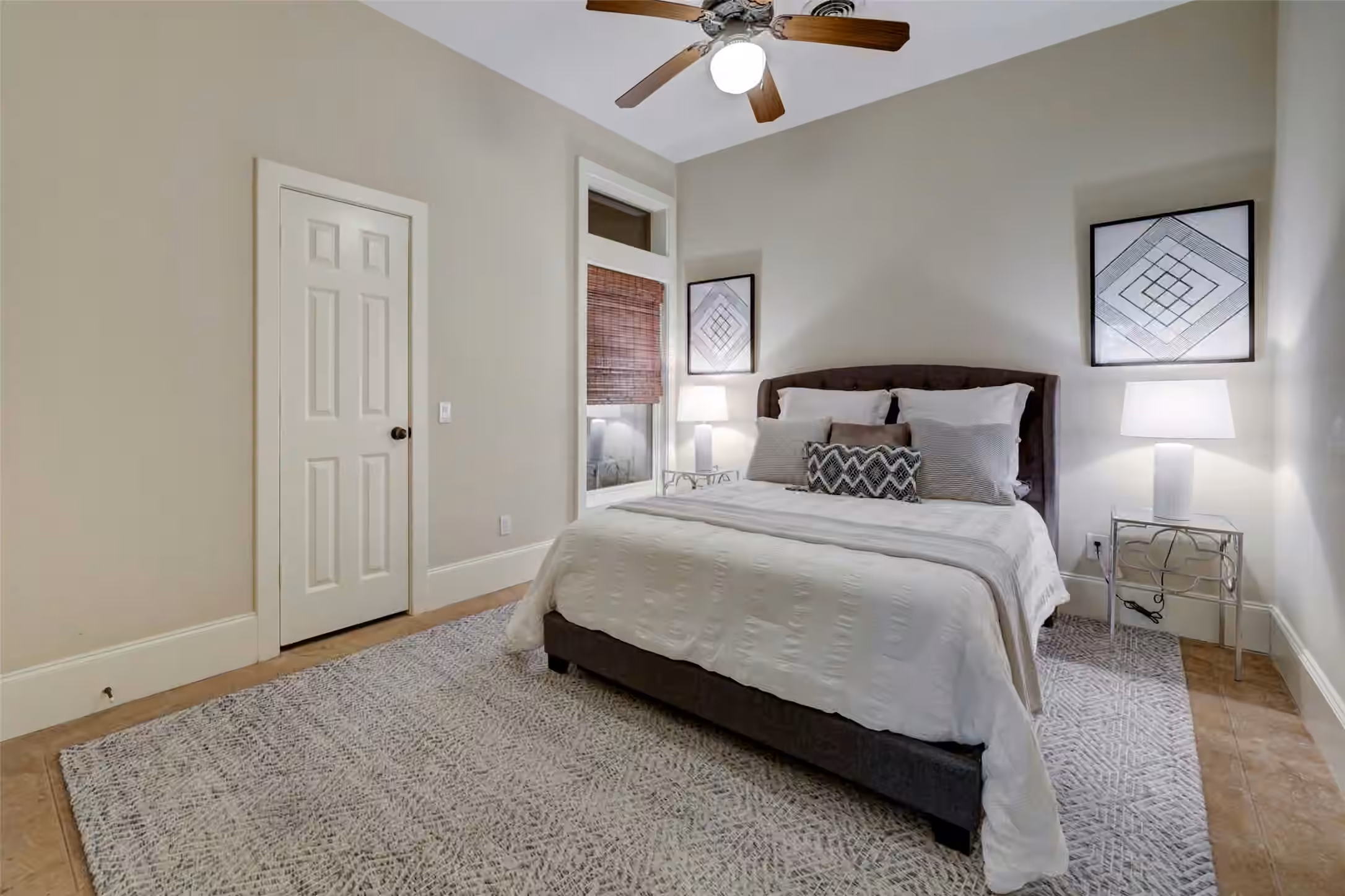 Photo 7 of 517 E 11th Street, Houston, TX