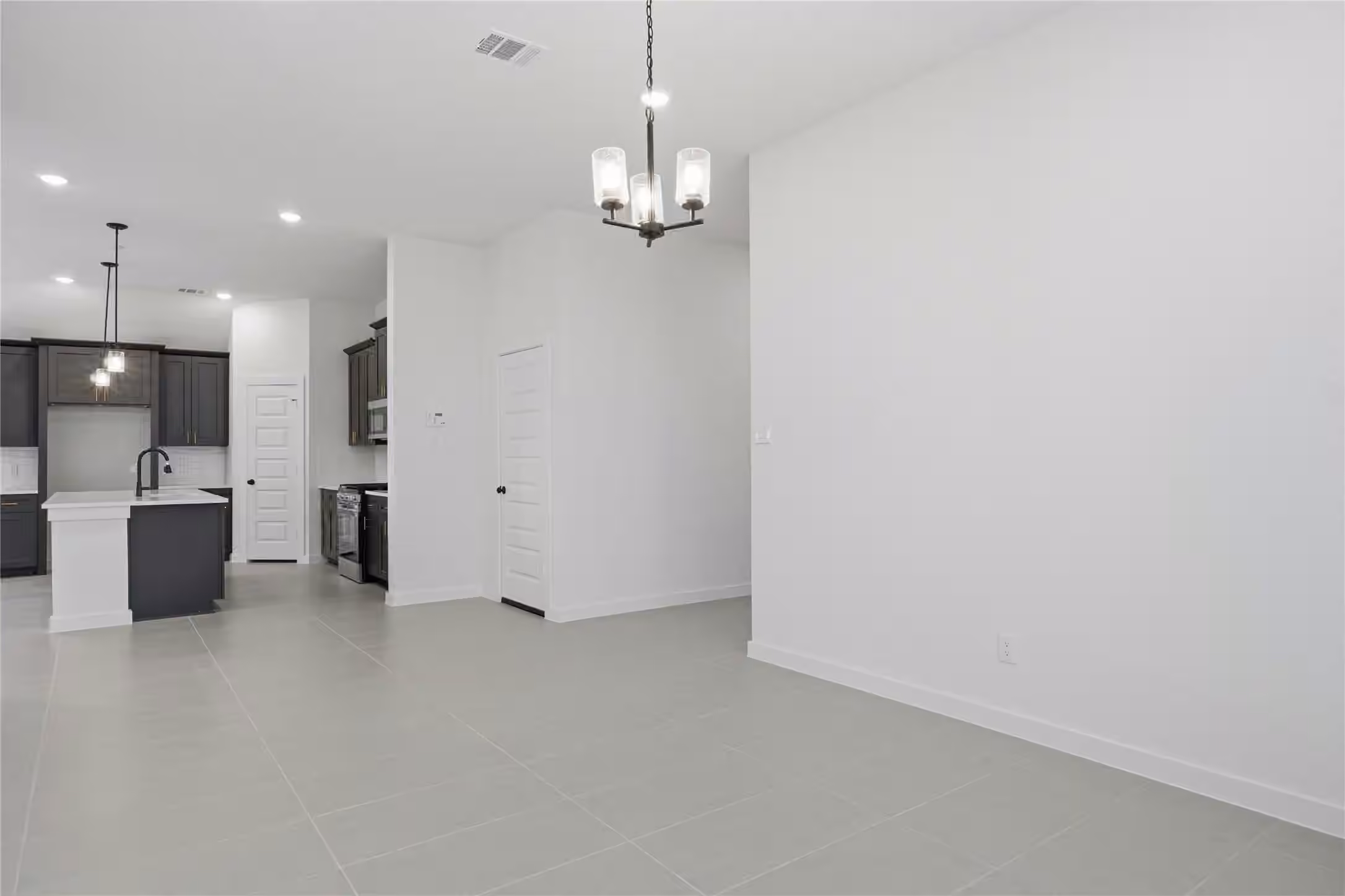 Photo 4 of 3506 Sago Palm Drive, Manvel, TX