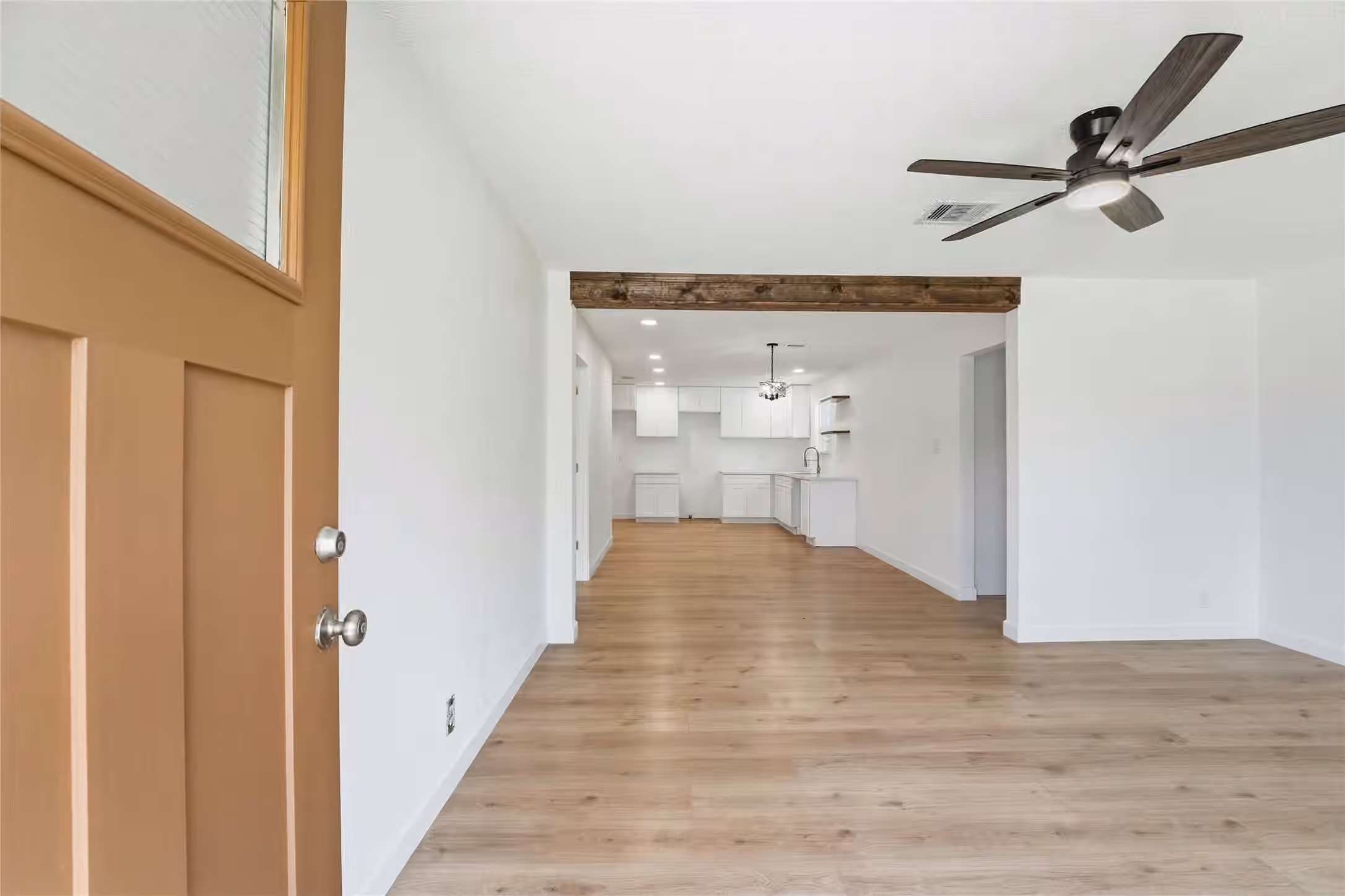 Photo 4 of 7429 W Knoll Street, Houston, TX