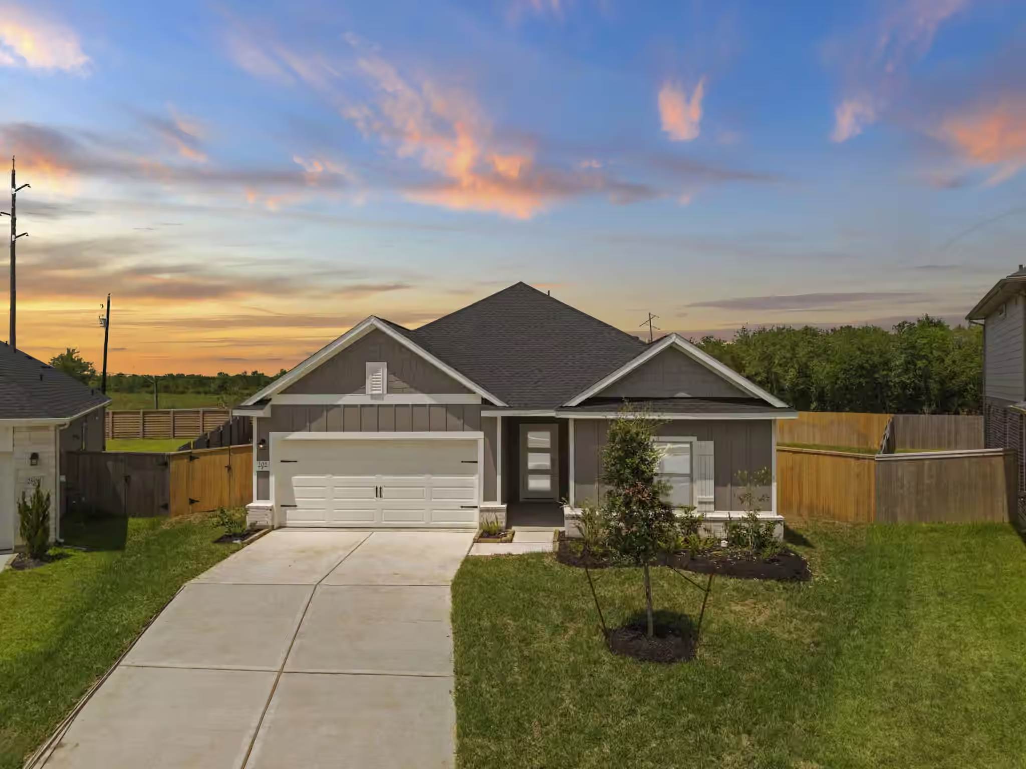 Photo of 202 Orchard Laurel Drive, Alvin, TX 77511