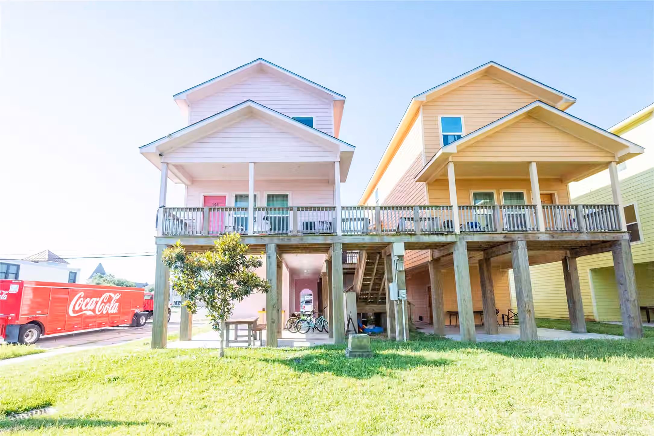 Photo of 915 Moody Avenue, Galveston, TX 77550