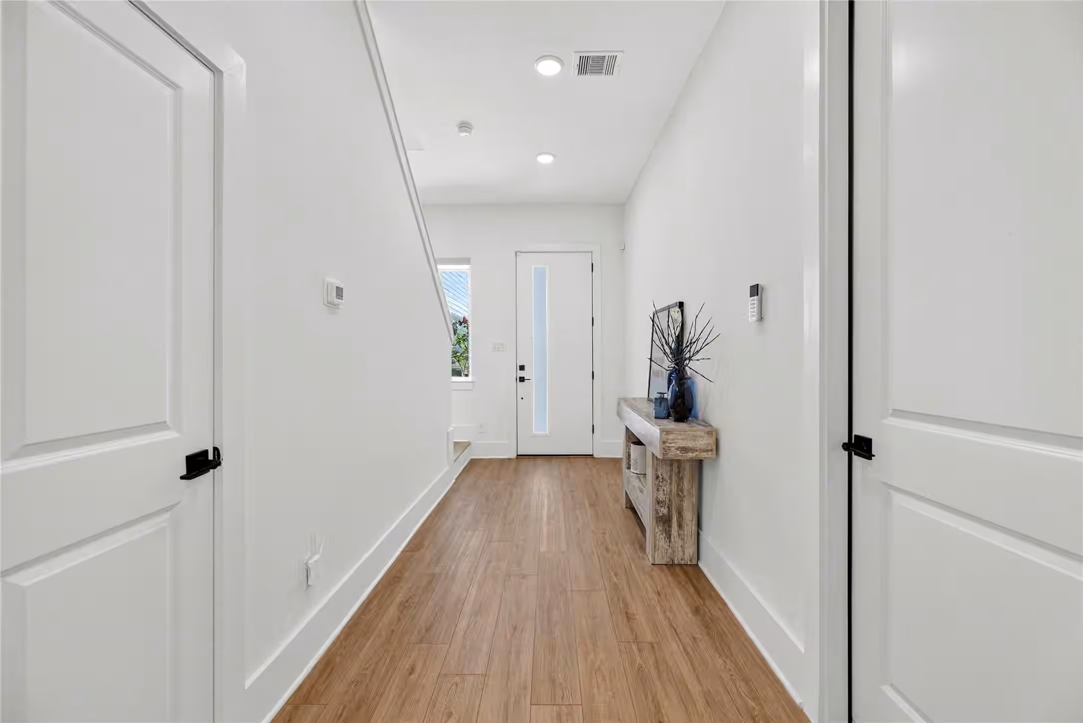 Photo 7 of 869 Mansfield Street E, Houston, TX