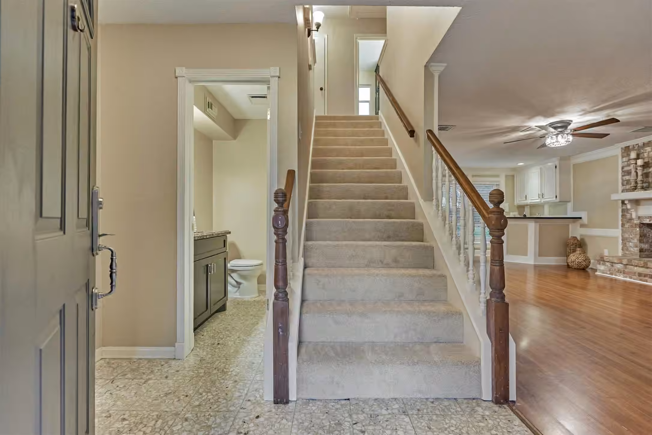 Photo 5 of 12 Thimbleberry Court, The Woodlands, TX