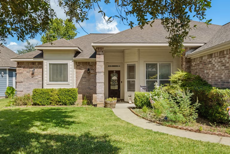 Photo of 7090 Shadow Lake Drive, Willis, TX 77318