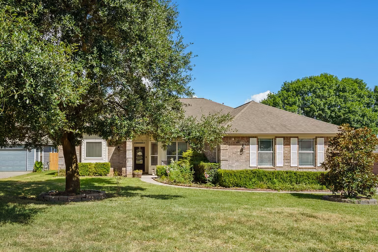 Photo 5 of 7090 Shadow Lake Drive, Willis, TX