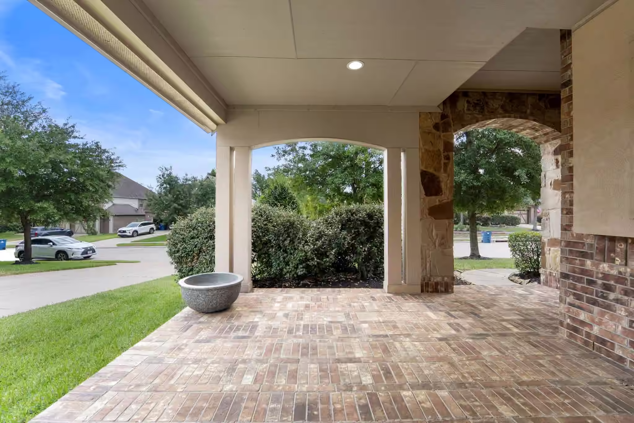 Photo 4 of 51 Chestnut Meadow Drive, Conroe, TX