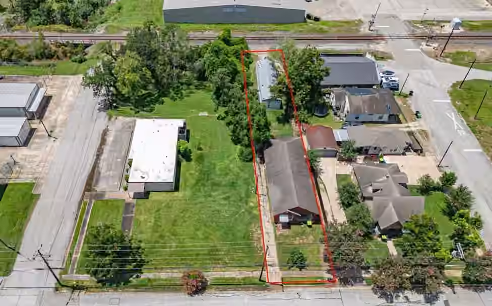 Photo 3 of 806 Morton St, Richmond, TX