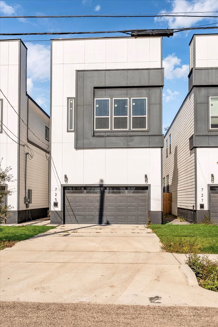 Photo of 727 E 37th Street, Houston, TX