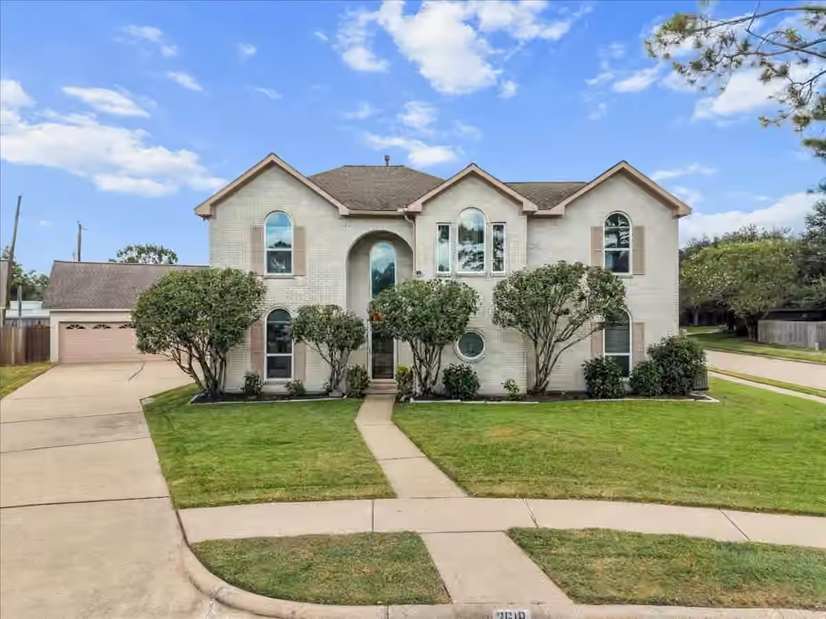 Photo 2 of 2618 George Street, Pearland, TX
