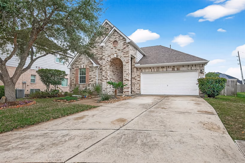 Photo of 9110 Cavalier Lane, Rosenberg, TX 77469