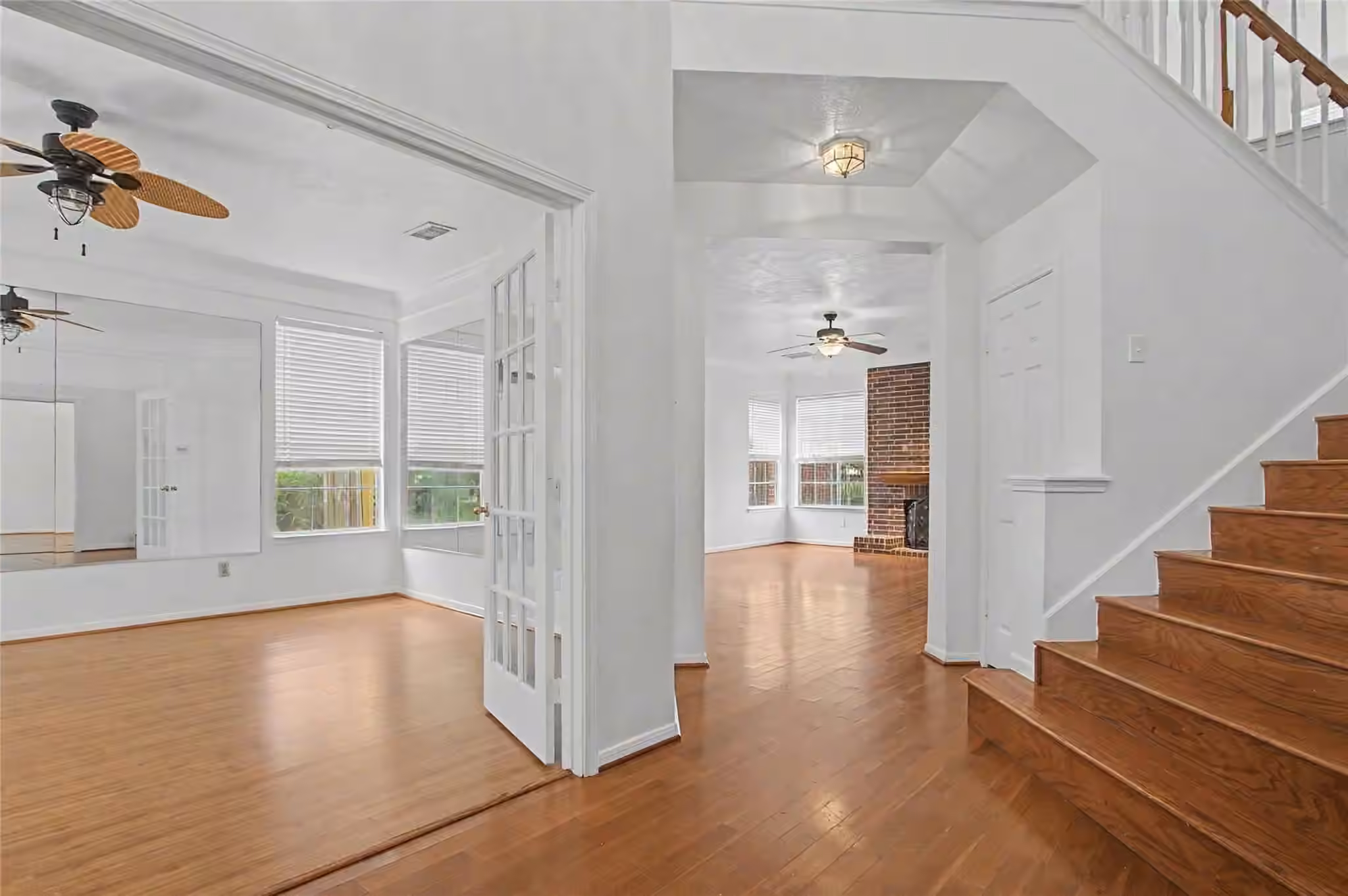 Photo of 515 Spring Moss Drive, Missouri City, TX