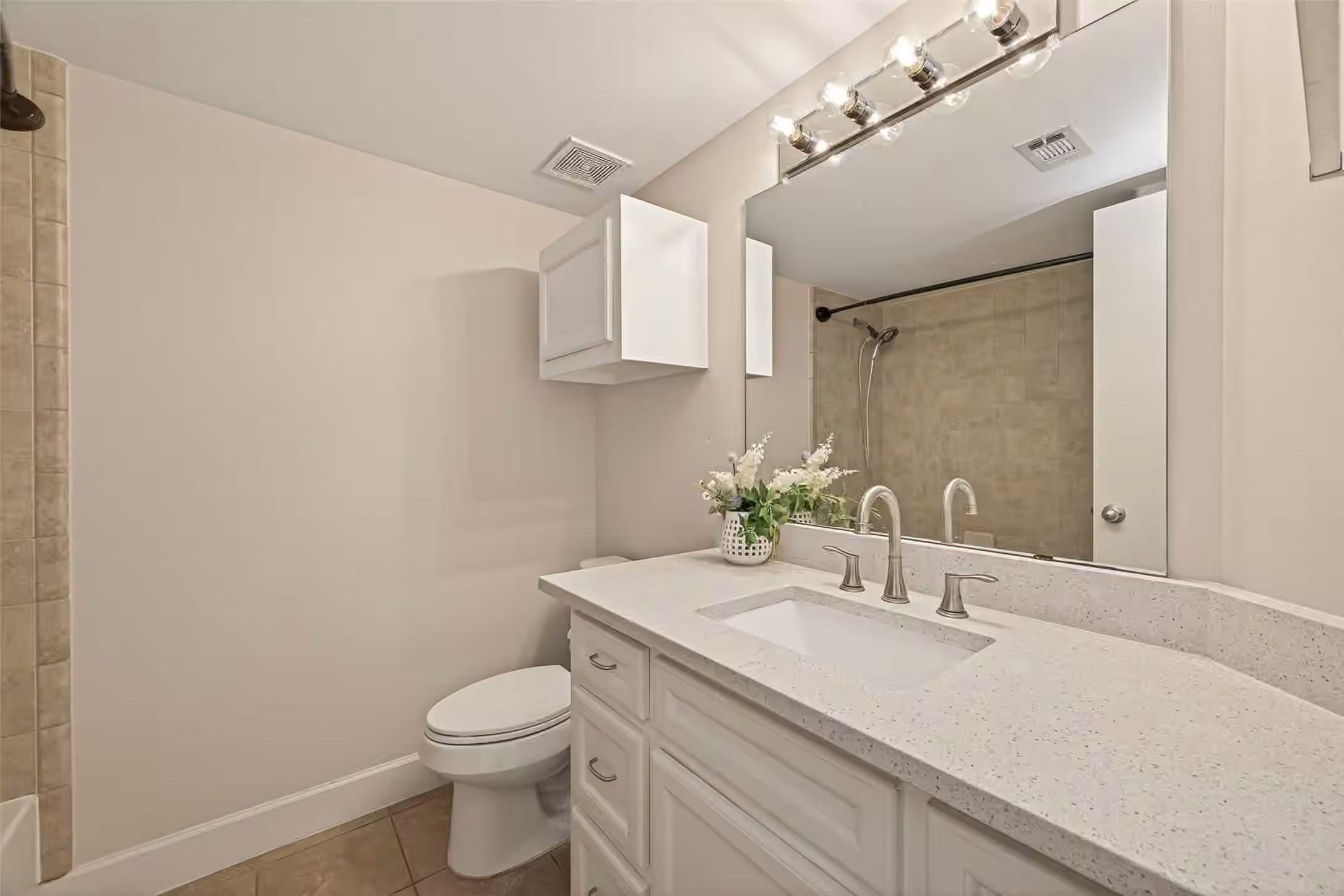 Photo 6 of 3605 Main Plaza Drive, South Houston, TX