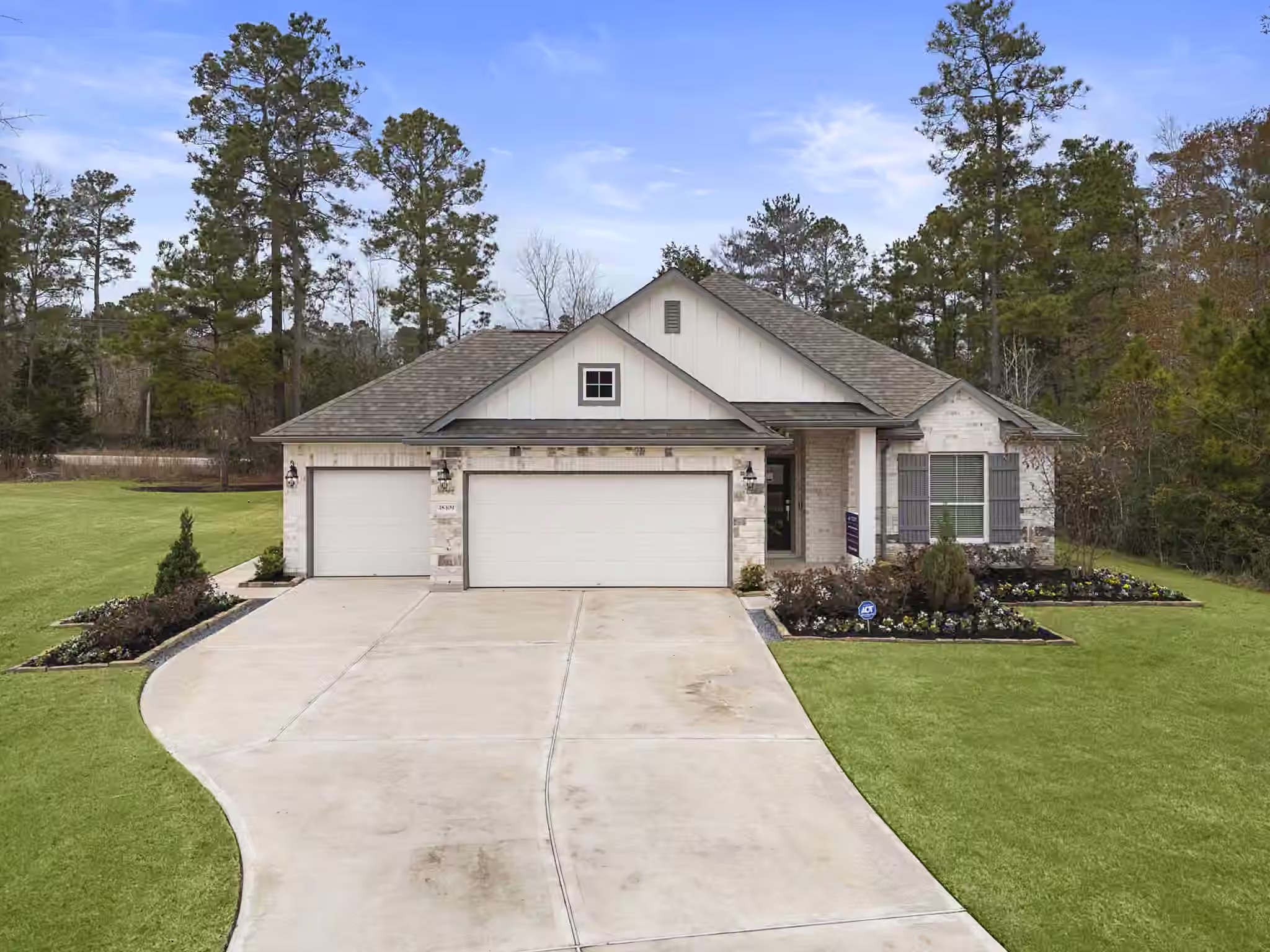 Photo 2 of 18309 Alana Nell Court, Willis, TX