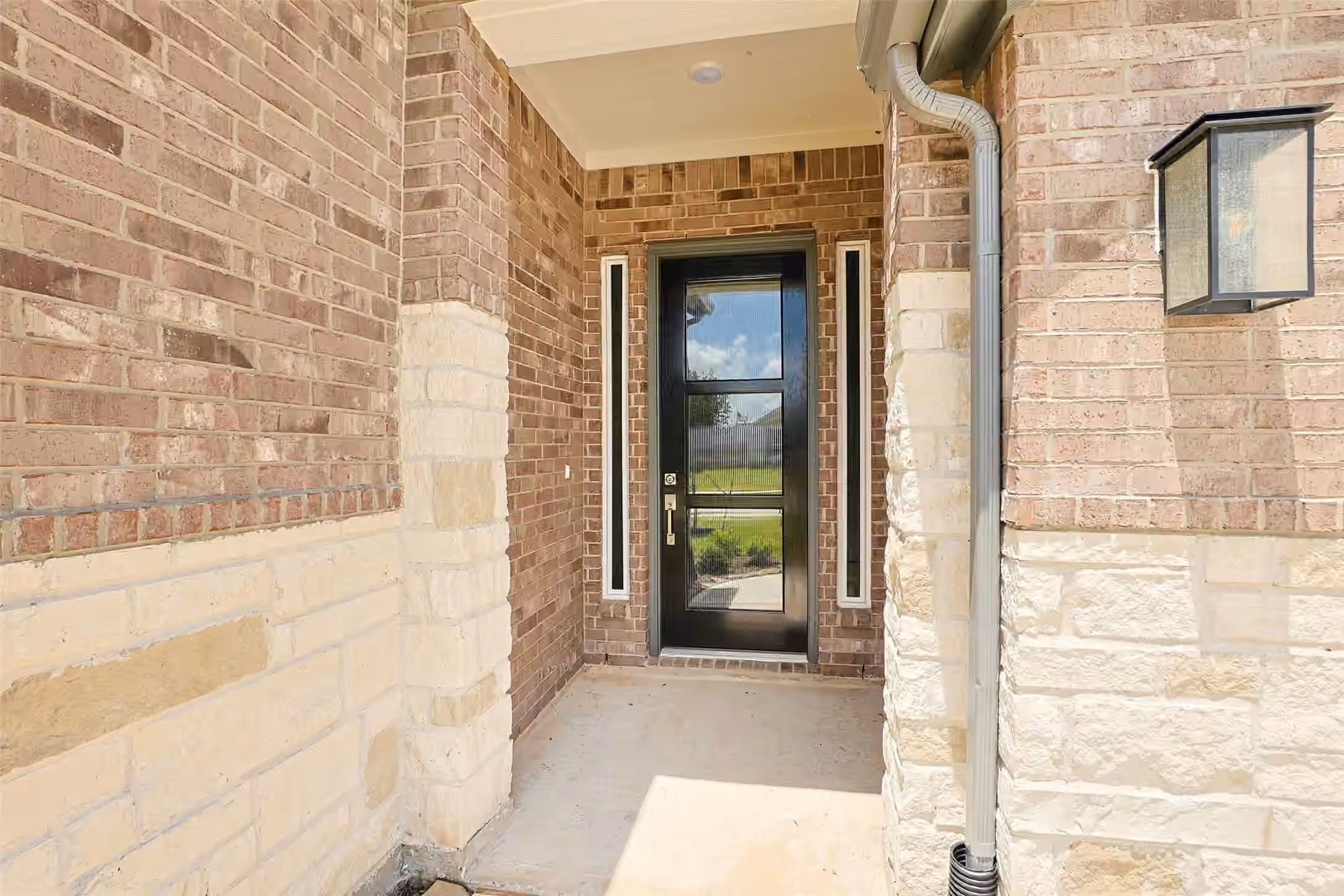 Photo 3 of 361 Magnolia View Drive, Brookshire, TX