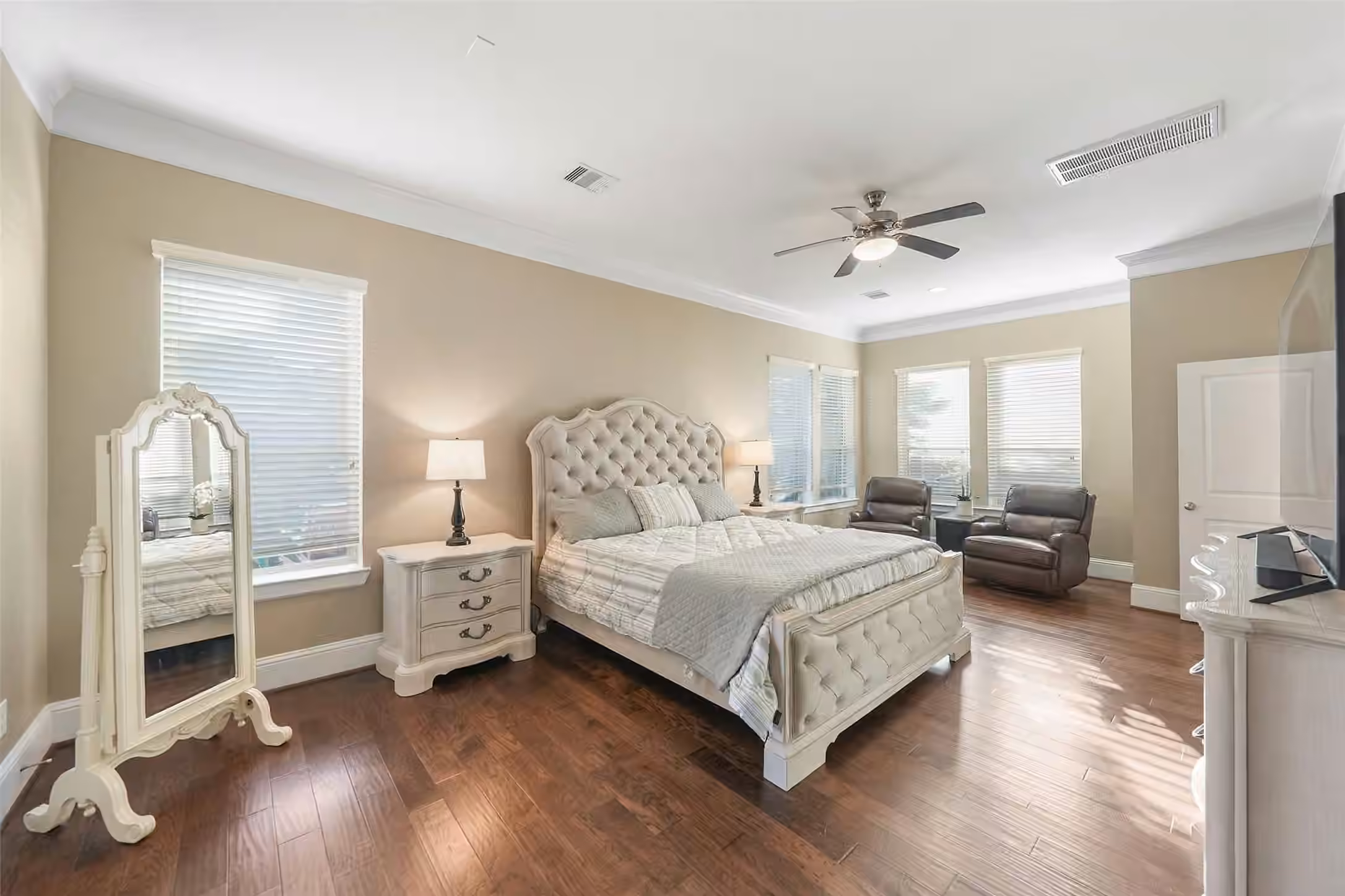 Photo 5 of 8206 Caroline Ridge Drive, Humble, TX