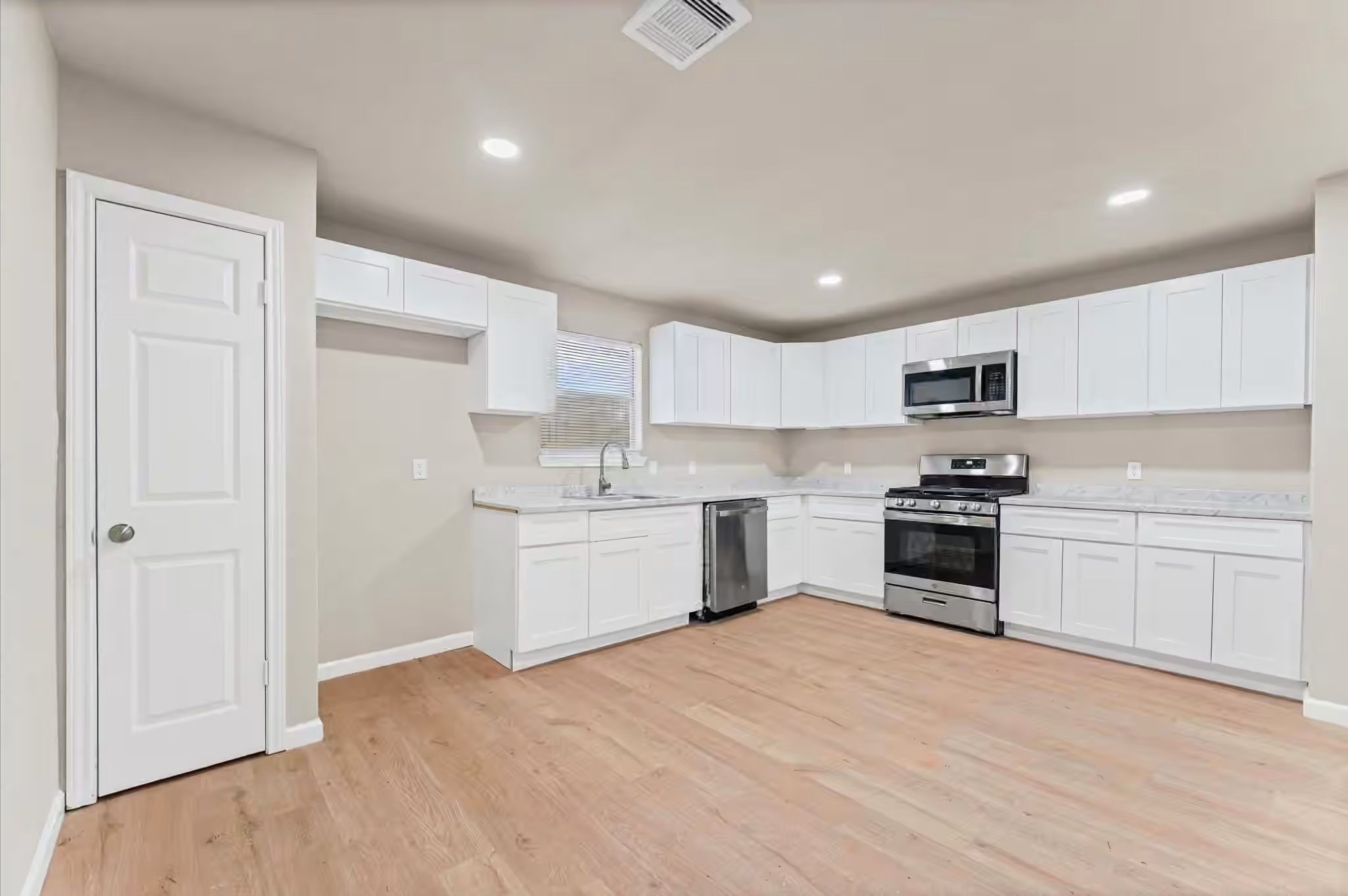 Photo 7 of 3626 Sparrow Street, Houston, TX