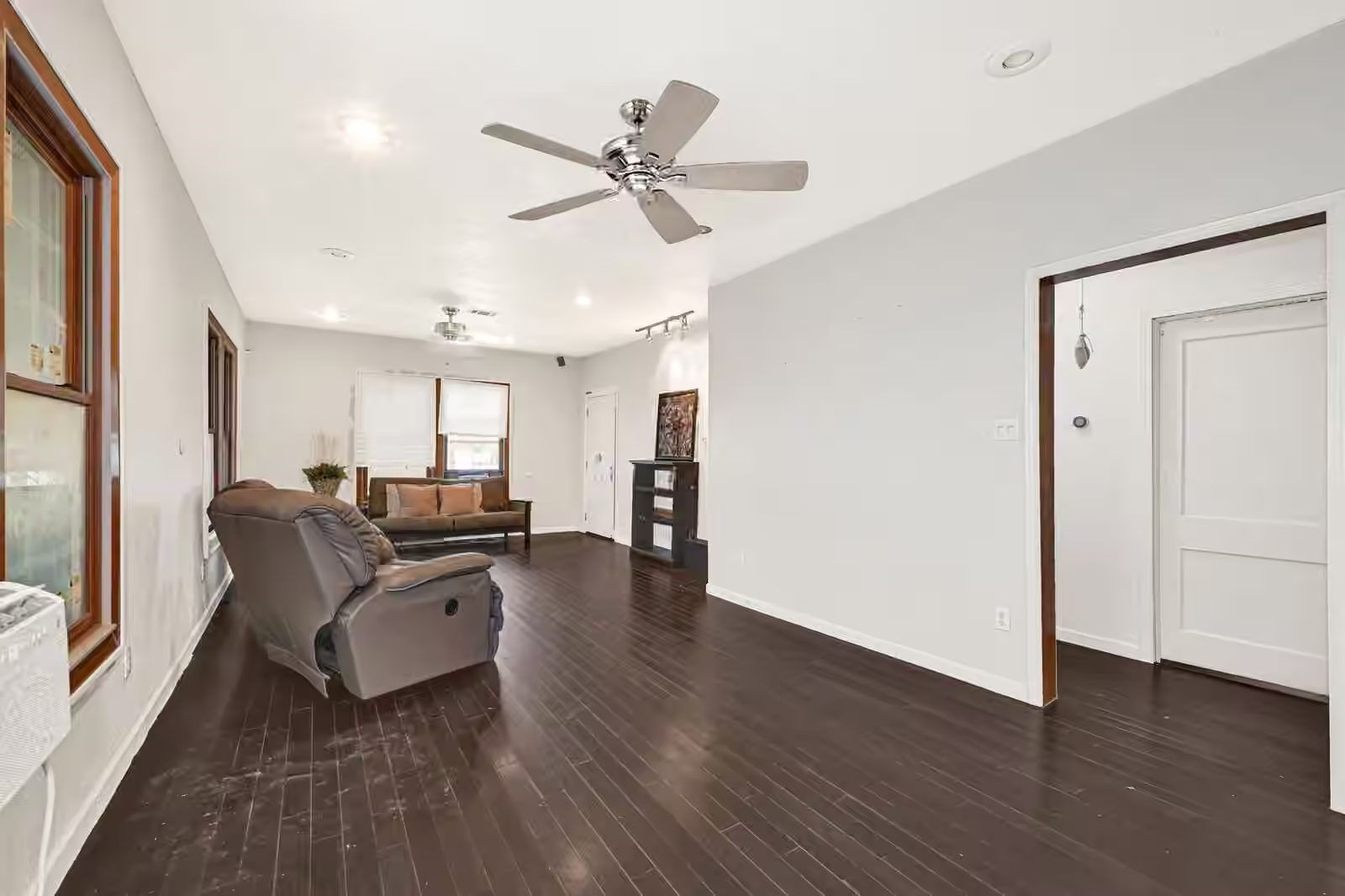 Photo 5 of 714 Waverly Street, Houston, TX