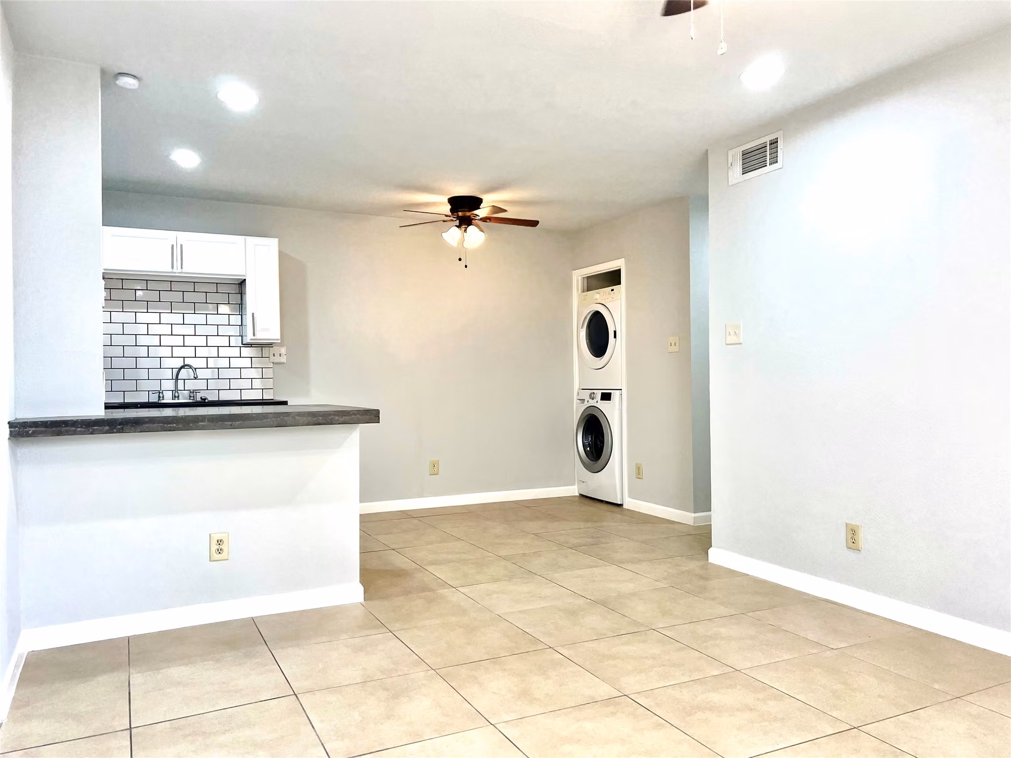 Photo 7 of 2750 Holly Hall Street 605, Houston, TX