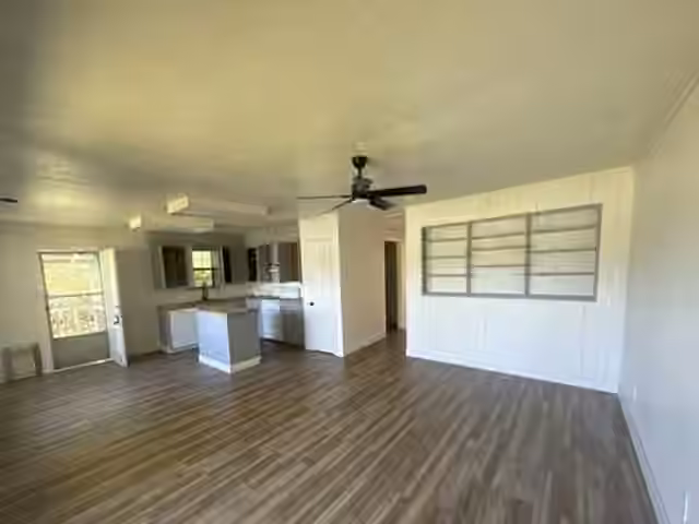 Photo 7 of 1861 County Road 1333, Liberty, TX