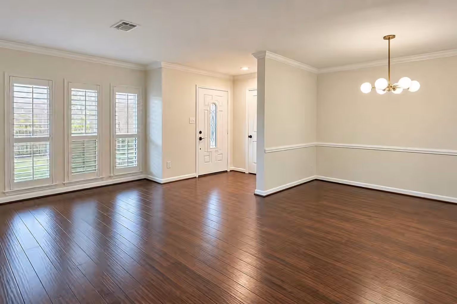 Photo 7 of 526 N Post Oak Lane, Houston, TX
