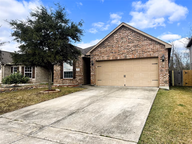 Photo 3 of 15914 Gaia Way, Crosby, TX