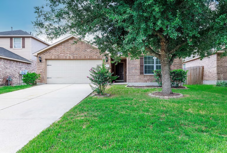 Photo of 10232 Tate Court, Conroe, TX 77385