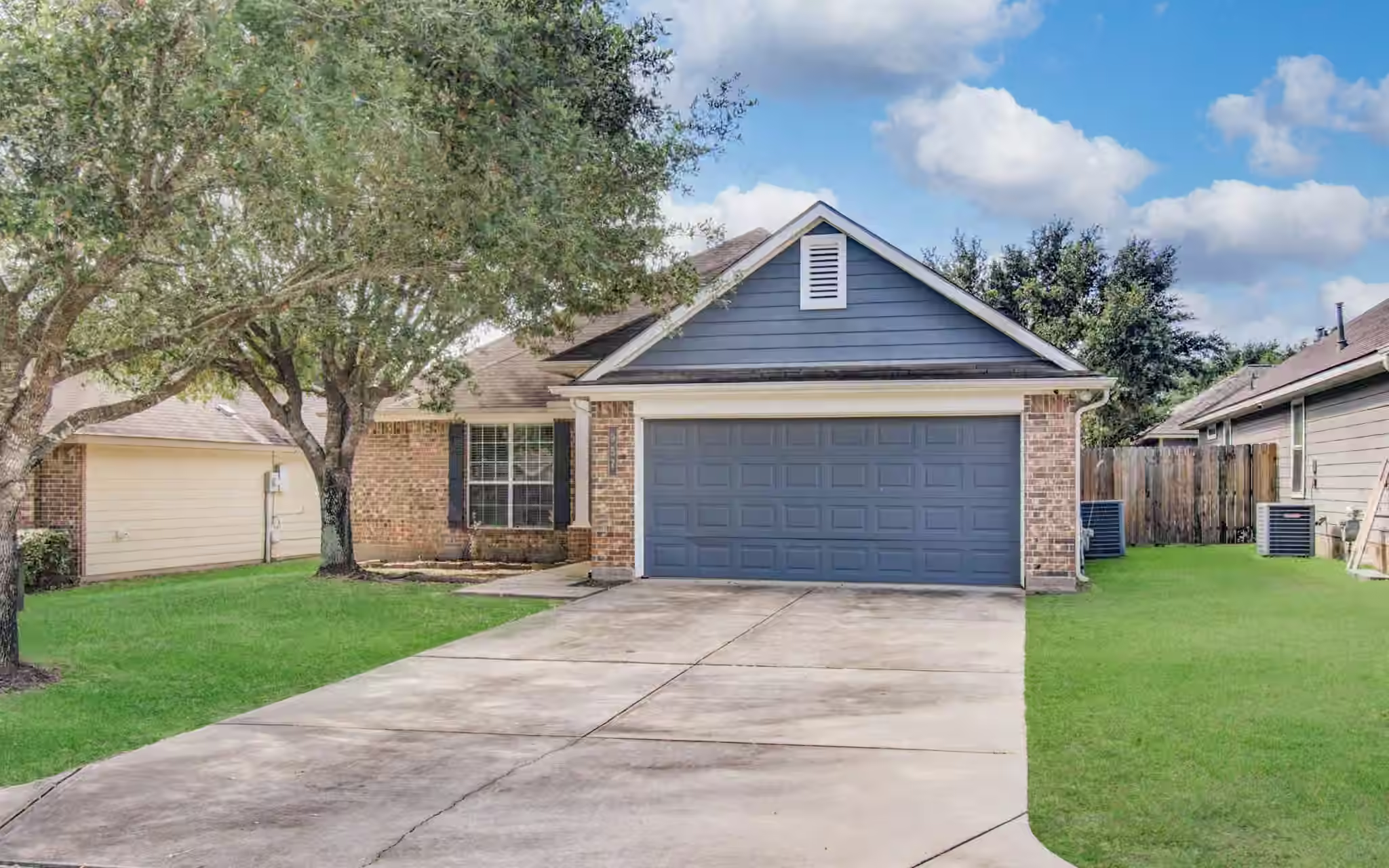 Photo of 957 Oak Terrace Drive, Willis, TX 77378