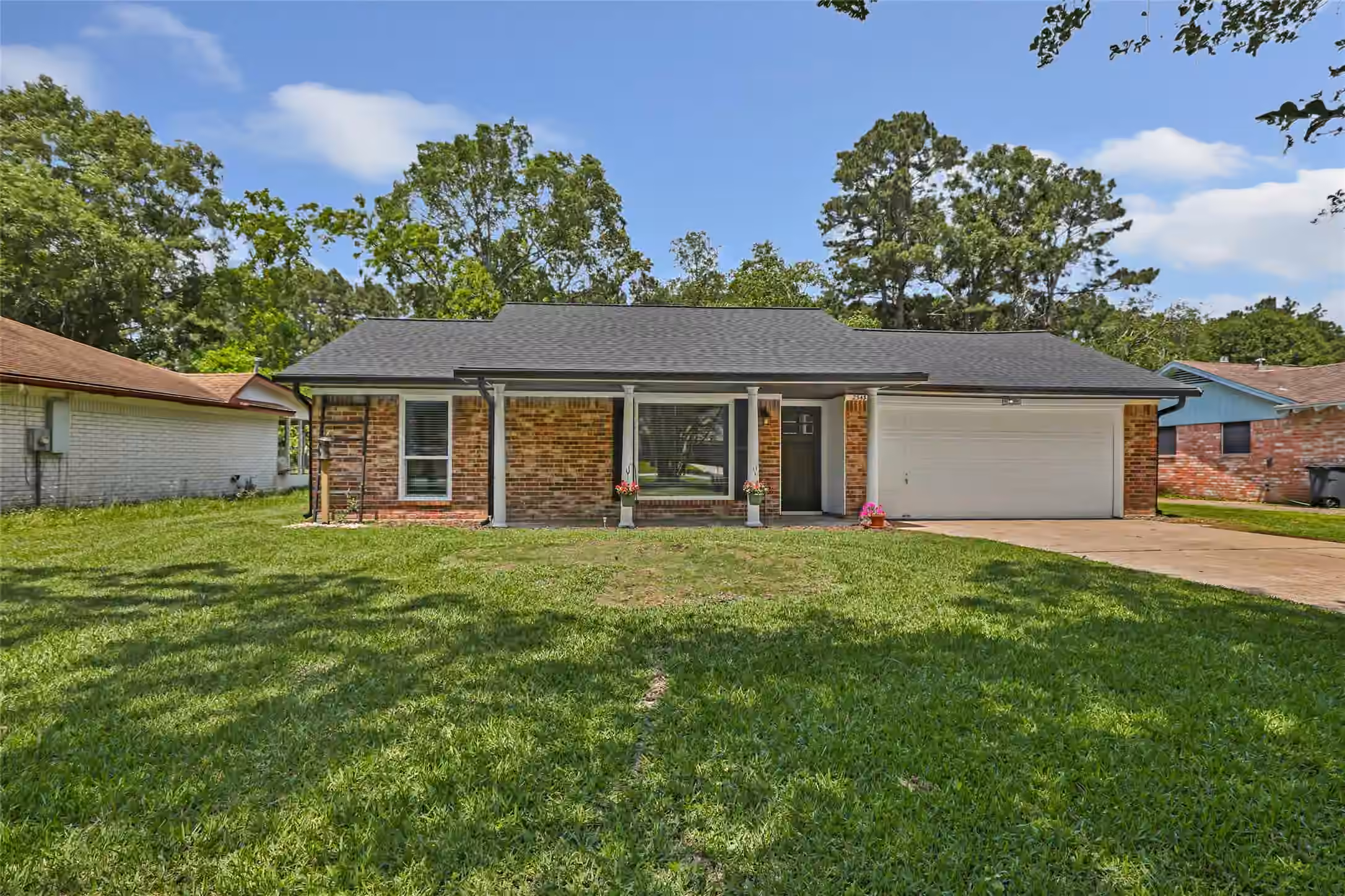 Photo 2 of 2543 Fountain View Street, New Caney, TX