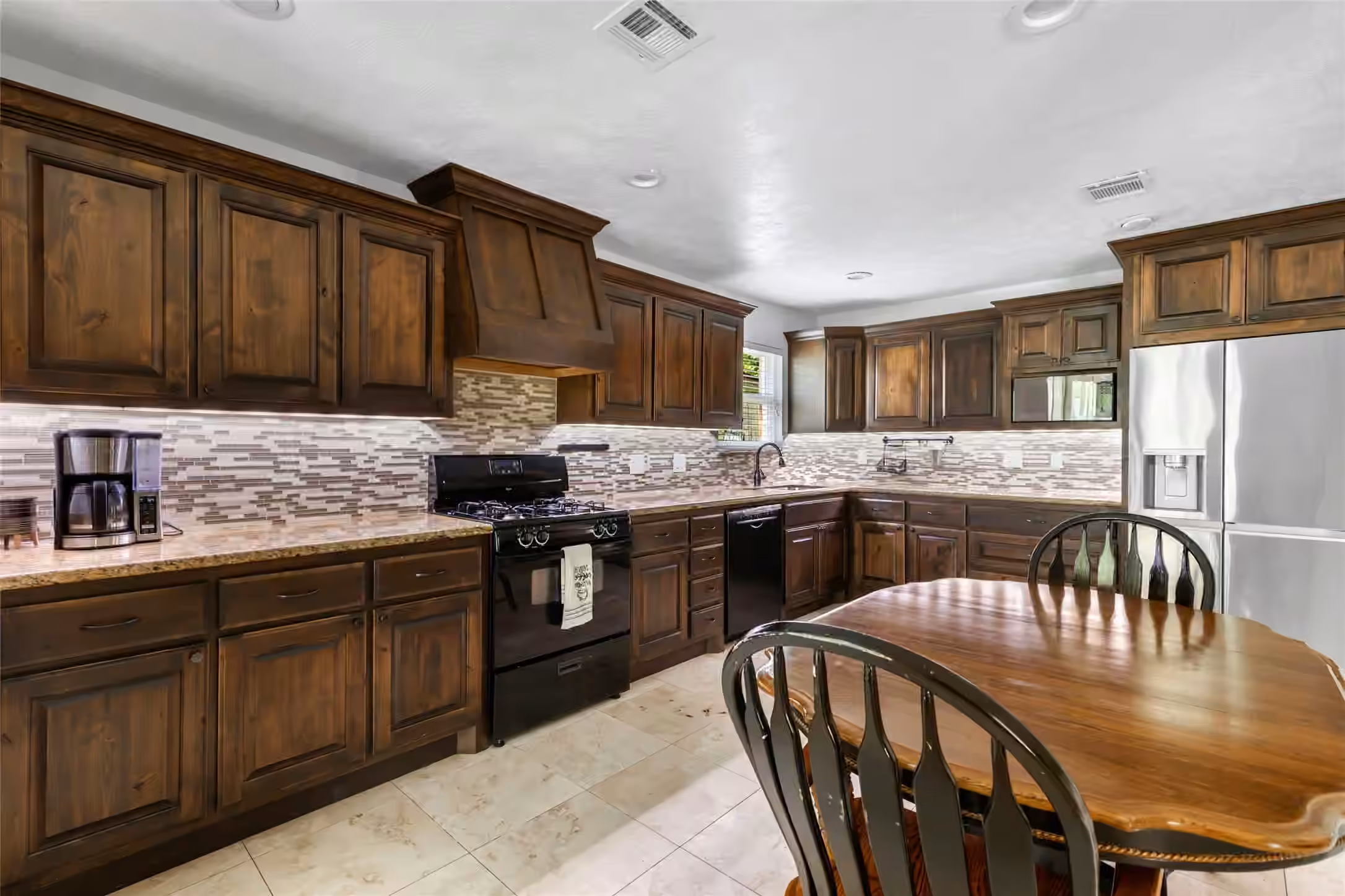 Photo 6 of 2543 Fountain View Street, New Caney, TX