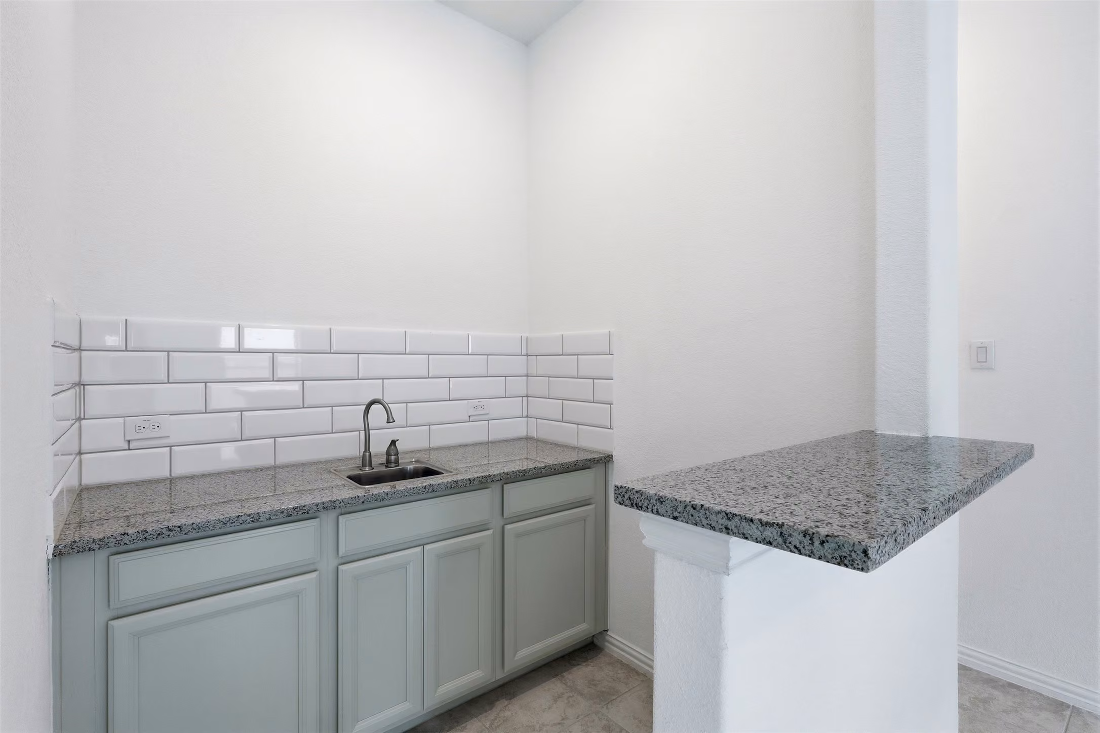 Photo 5 of 297 Scarlet Maple Way, Willis, TX