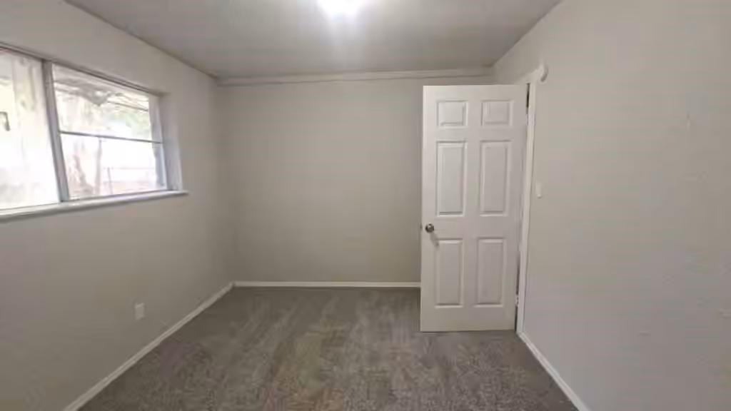 Photo 6 of 4502 Charriton Drive, Houston, TX