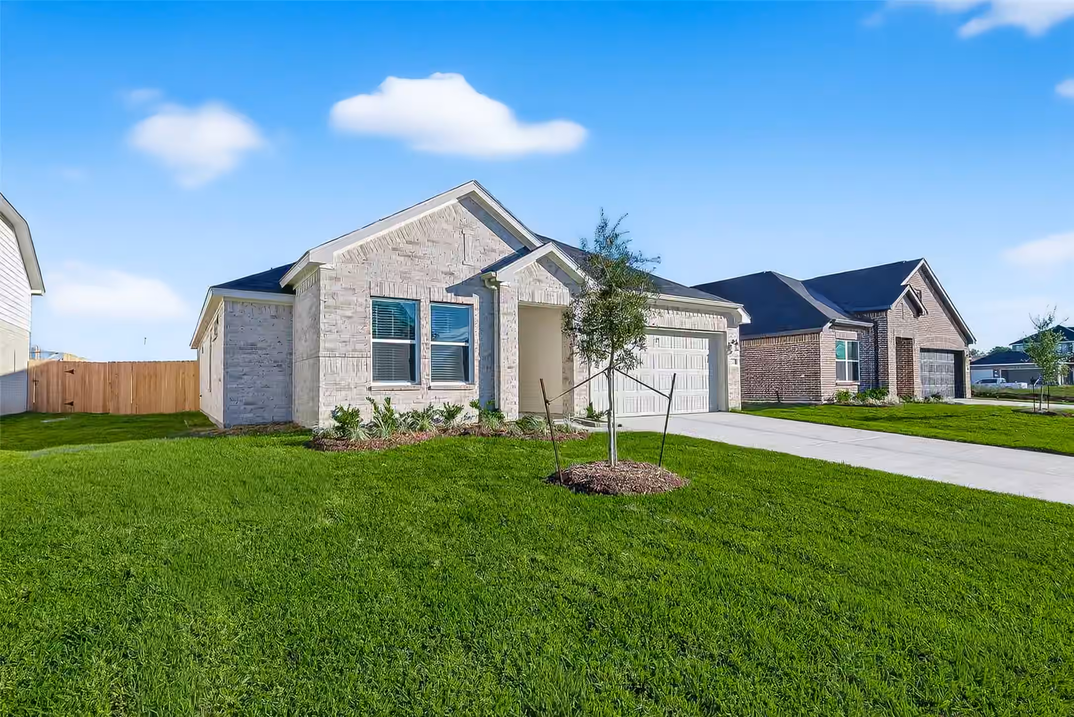 Photo 4 of 12612 Canyon Falls Boulevard, Willis, TX