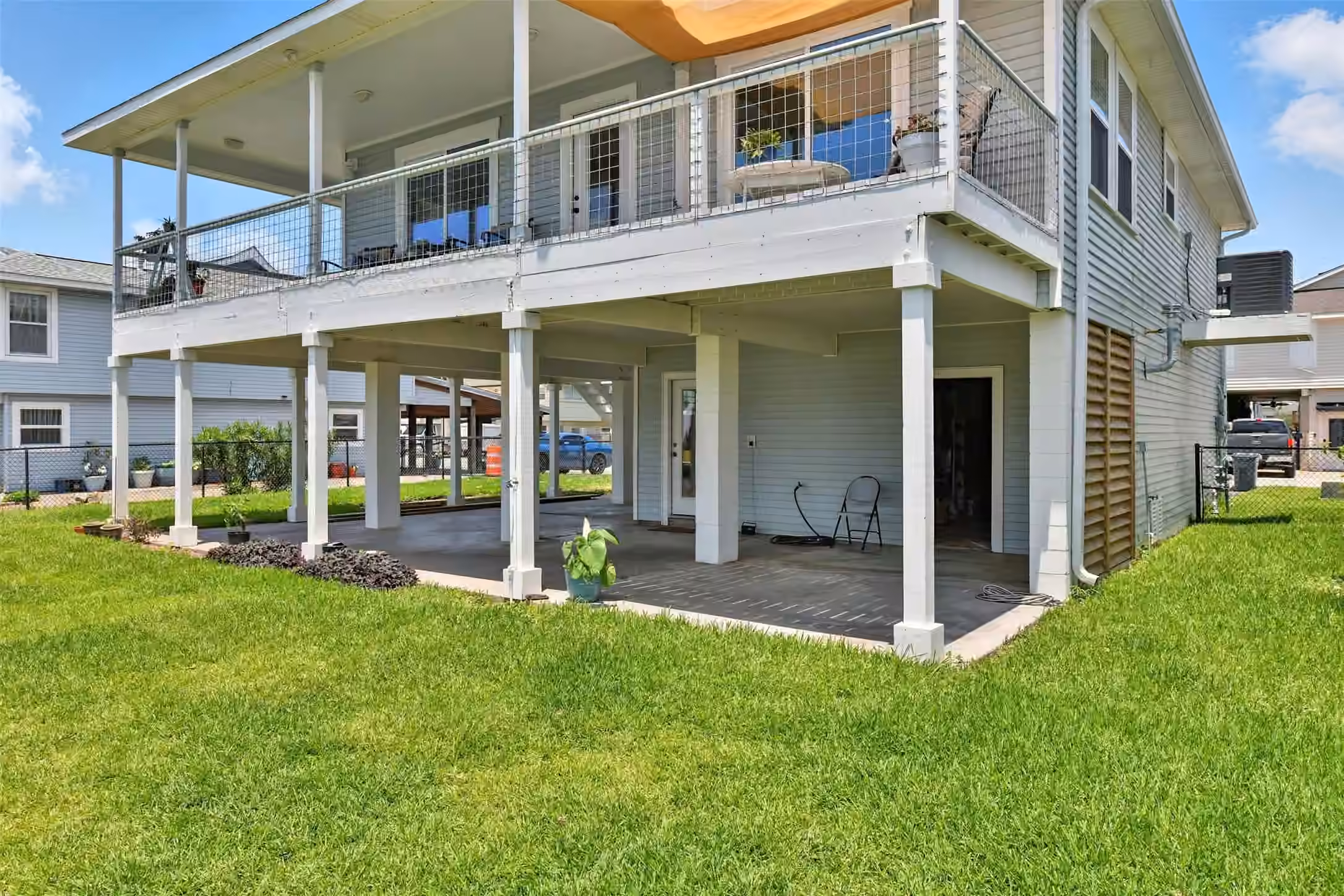 Photo 3 of 1127 Redfish Street, Bayou Vista, TX