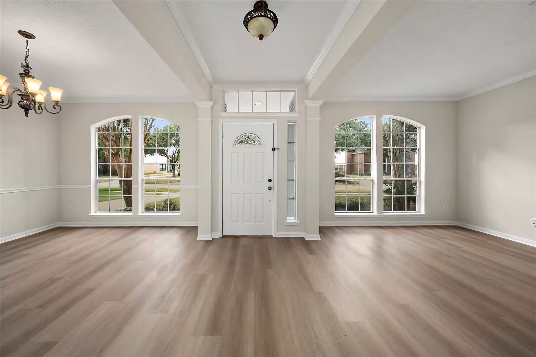 Photo 3 of 1715 Brightlake Way, Missouri City, TX