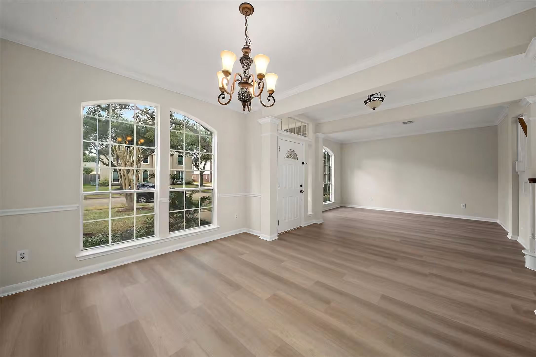 Photo 4 of 1715 Brightlake Way, Missouri City, TX