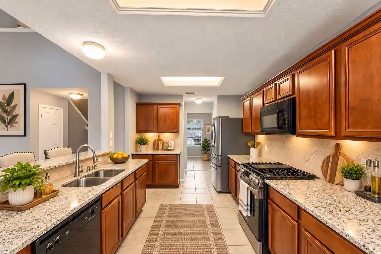 Photo 5 of 6443 Bright Falls Lane, Katy, TX