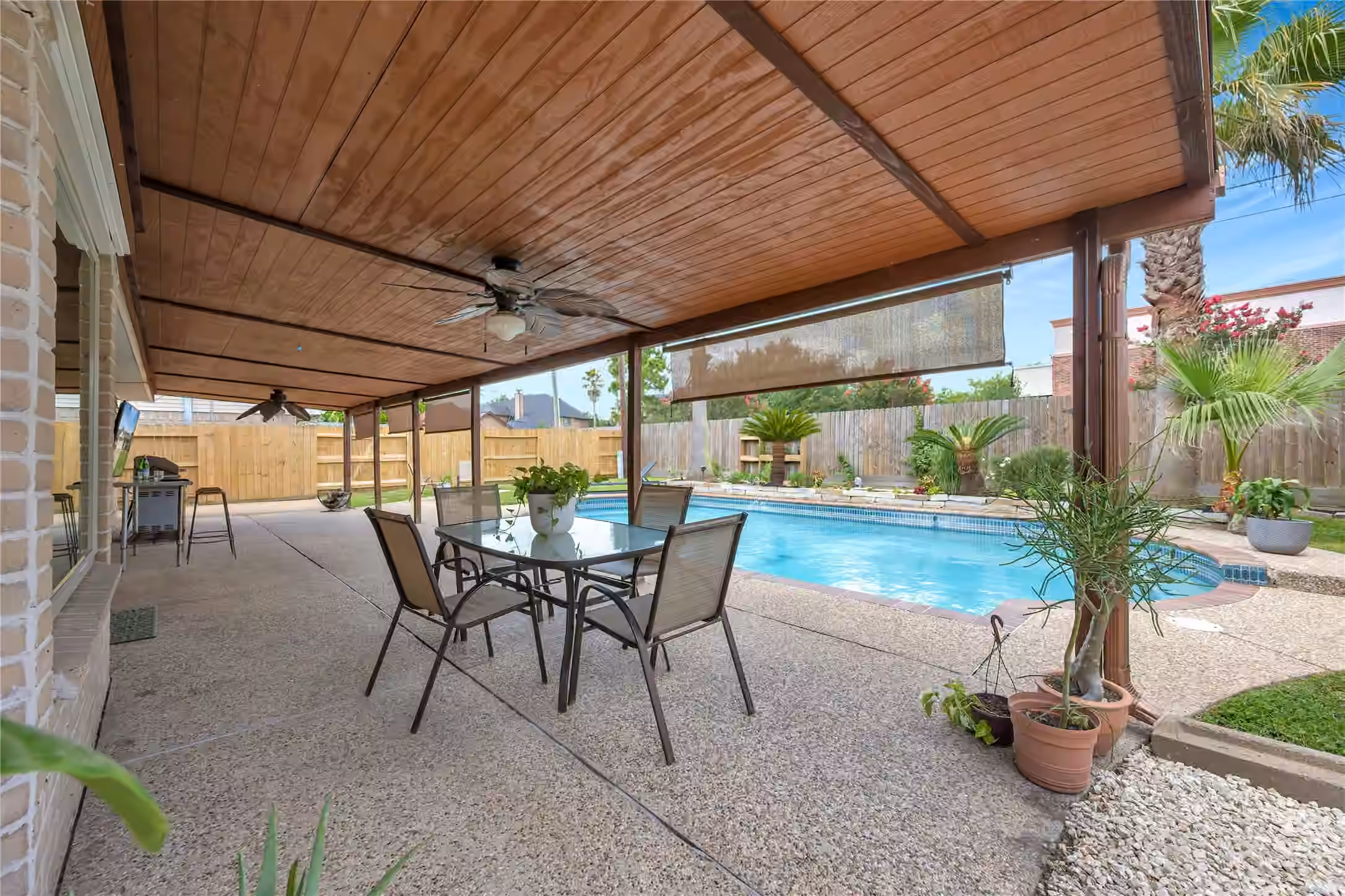 Photo of 109 Country Lane, League City, TX 77573