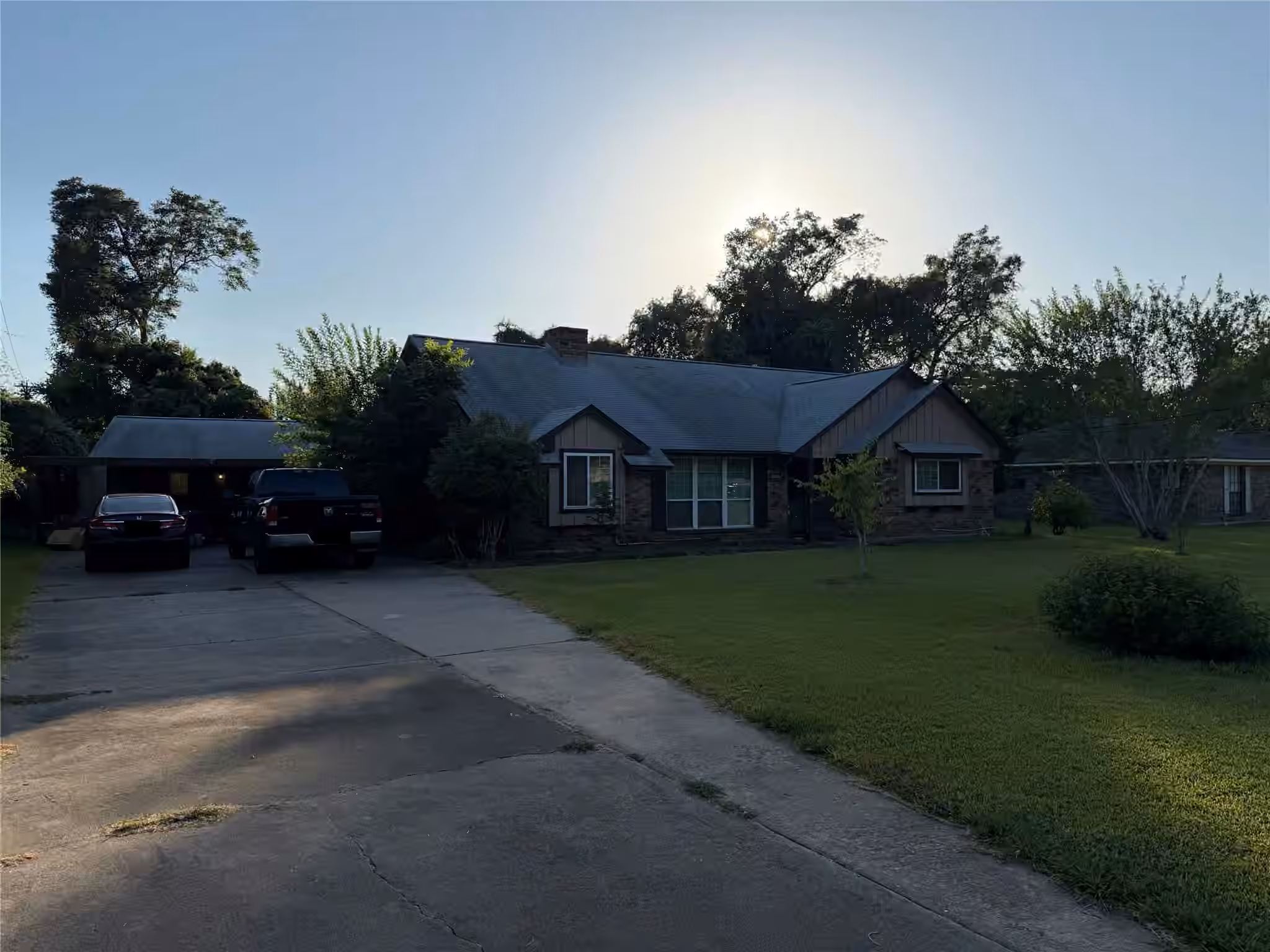 Photo 7 of 401 Southern Oaks Drive, Lake Jackson, TX