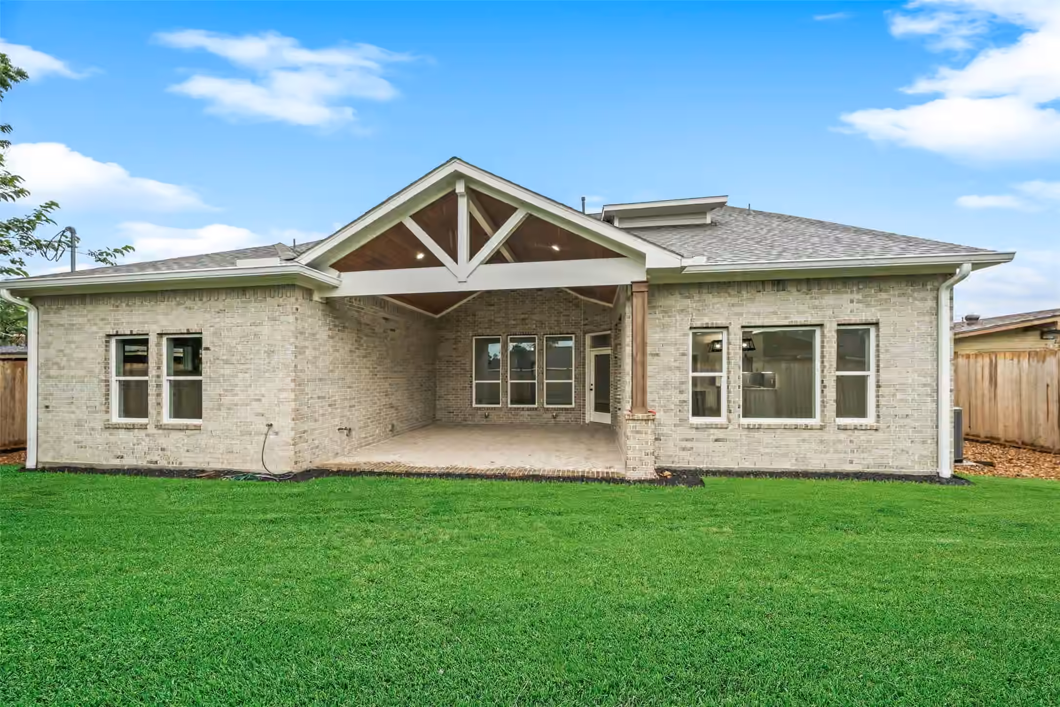 Photo 6 of 8025 Cedel Drive, Houston, TX