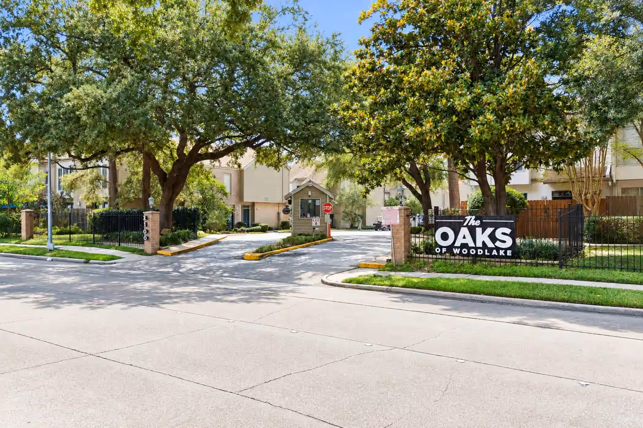 Photo 5 of 2100 Tanglewilde Street 629, Houston, TX