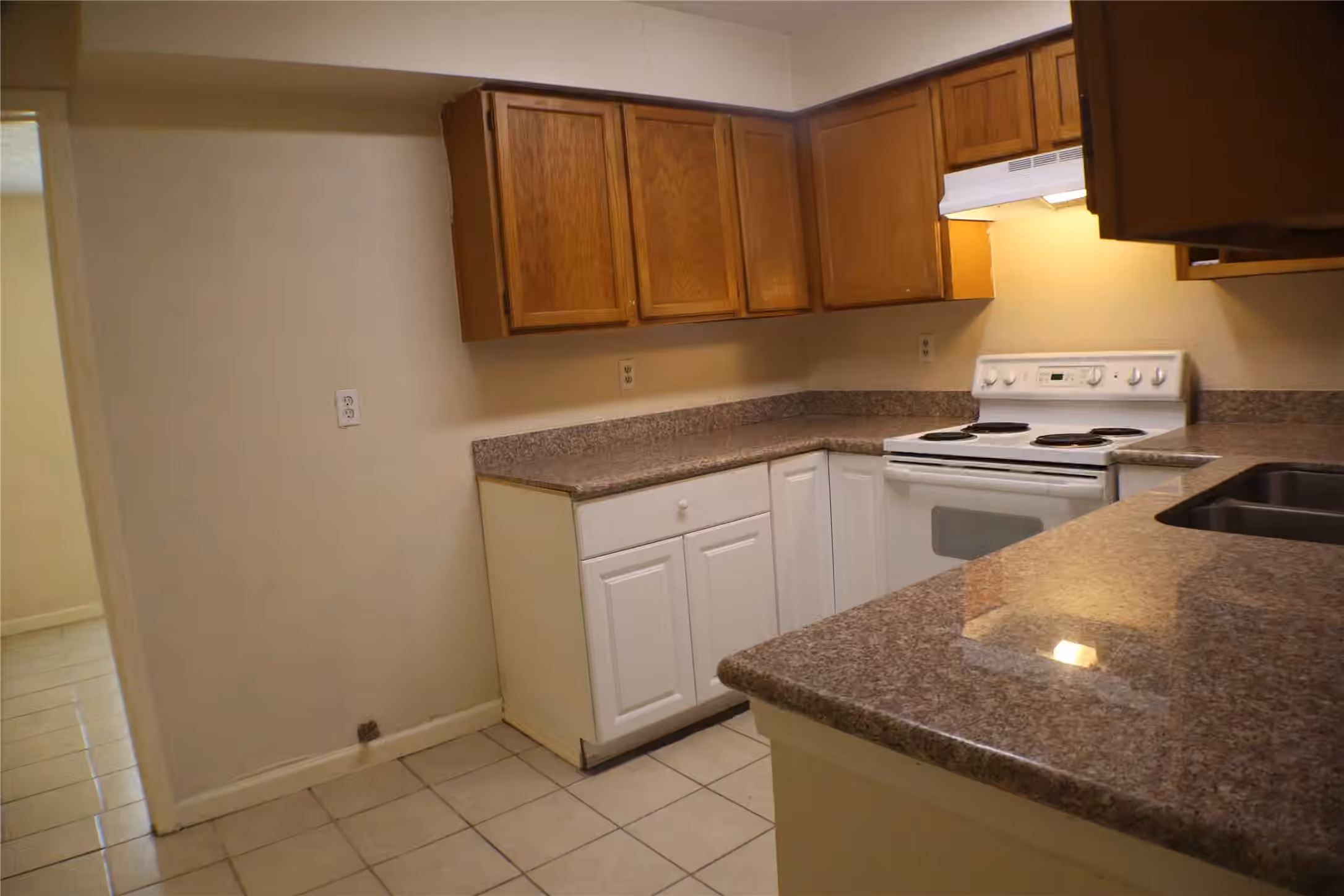 Photo 5 of 19307 Lazy Valley Drive, Katy, TX
