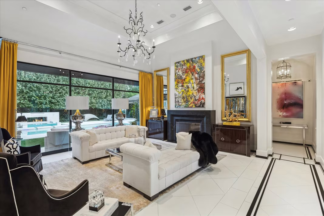 Photo 6 of 220 Merrie Way Lane, Houston, TX