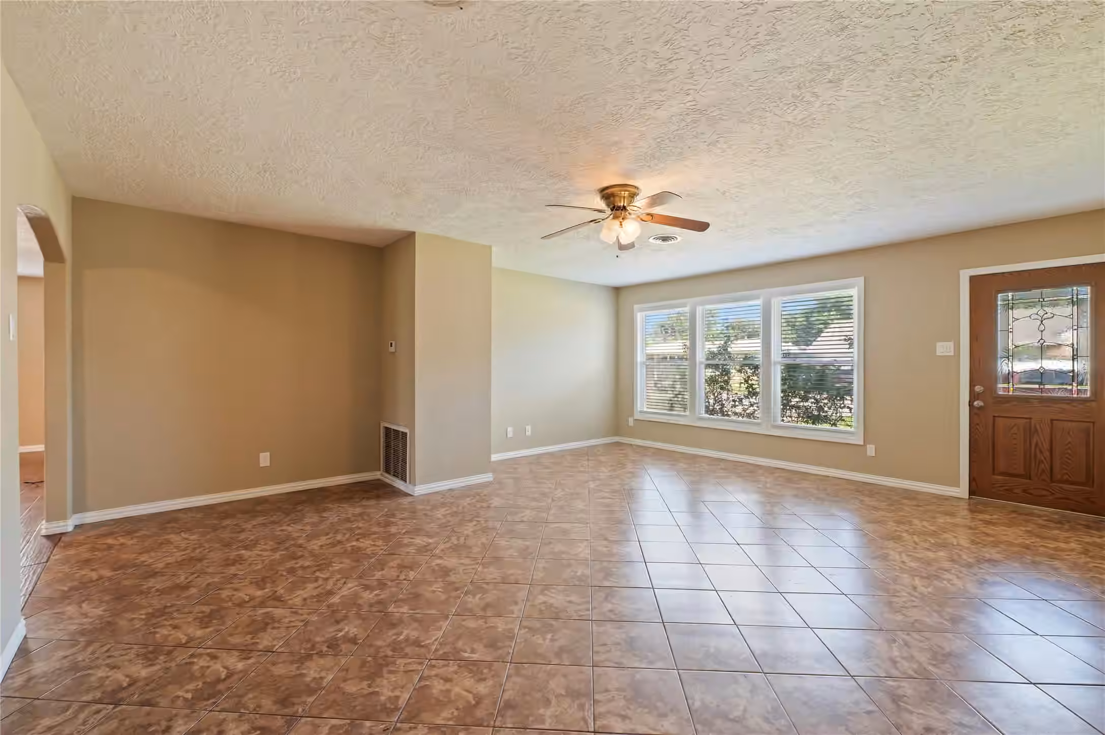 Photo 6 of 7109 Poplar Drive, Galveston, TX